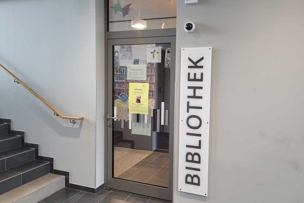 Lenzing-Bildung-Bibliothek-001